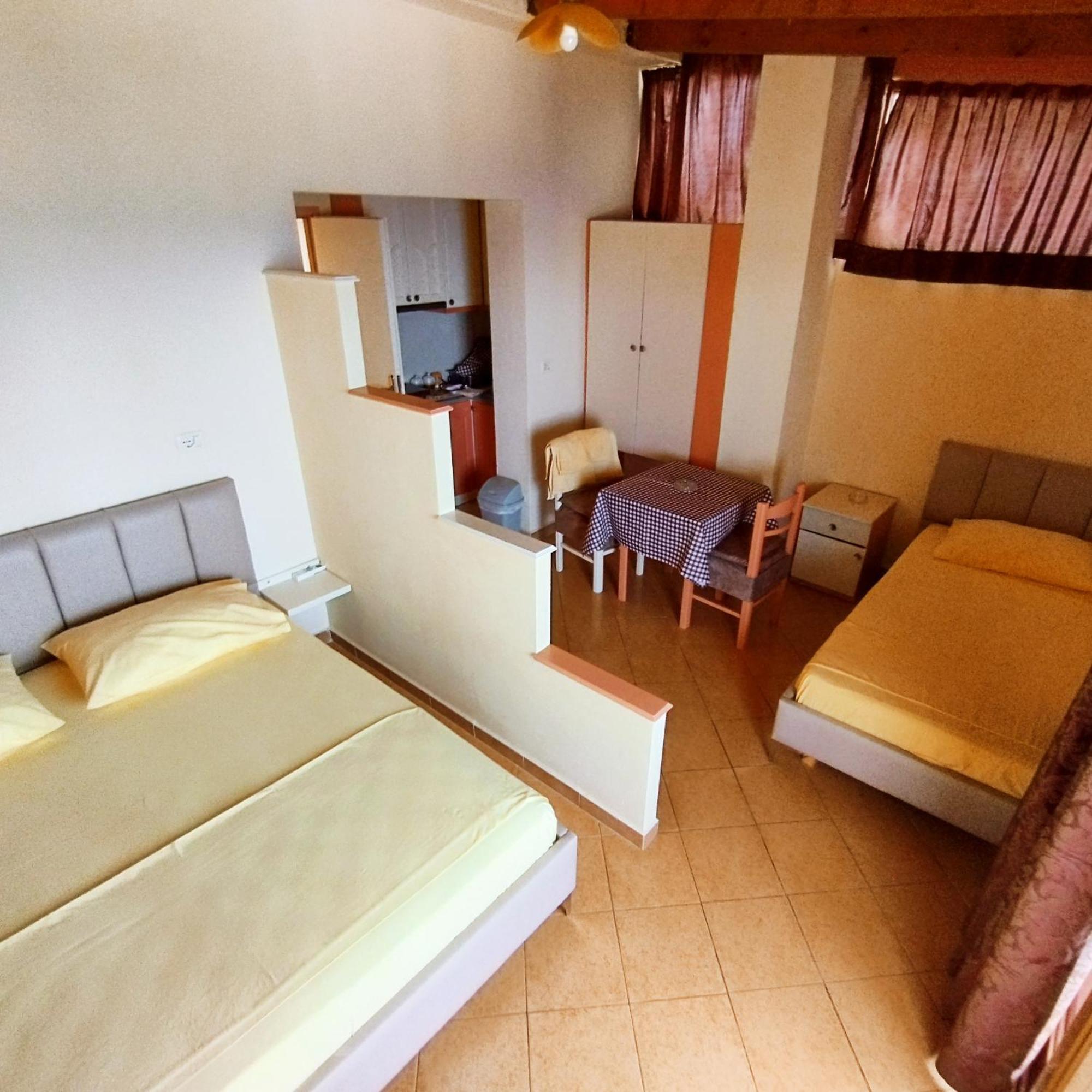 Mejdi Apartments Саранде Стая снимка